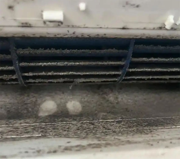 太白空调吹的风有股烧焦味是怎么回事